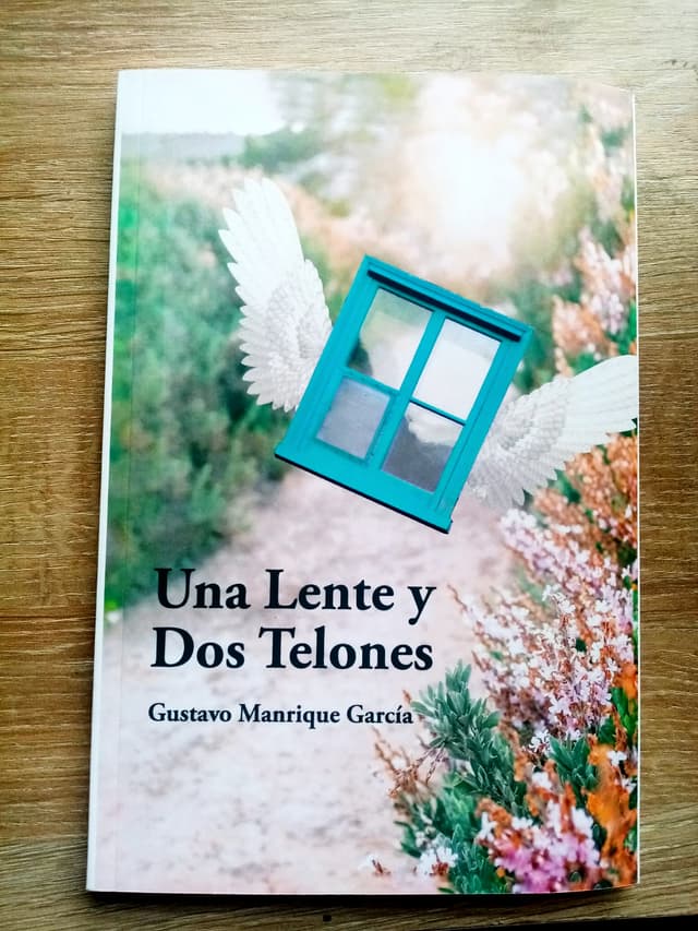 Portada de Una lente dos telones